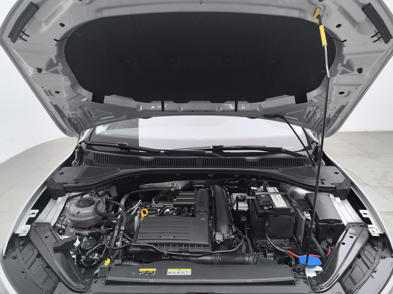 Used Volkswagen Sagitar 2021 1.2 AT