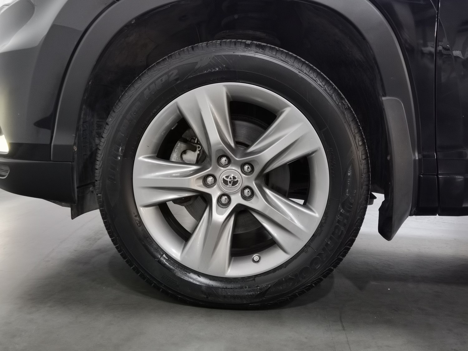 Used Toyota Highlander 2015 2.0 AT