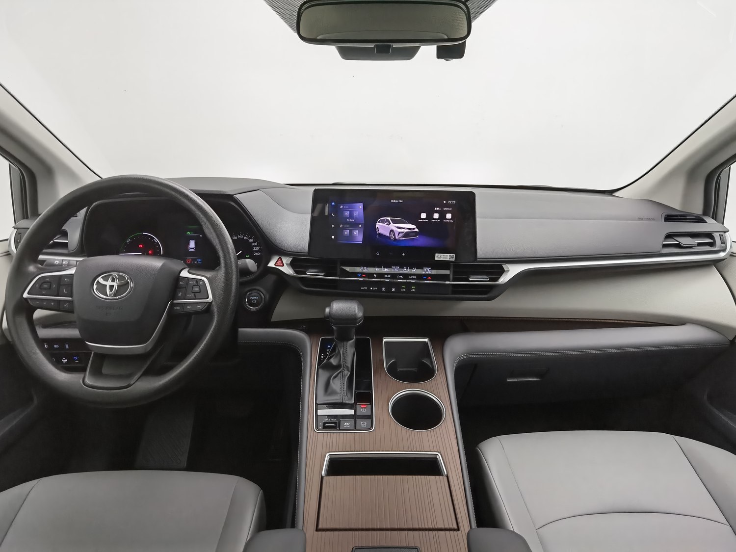 Used Toyota Granvia 2024 2.5 AT