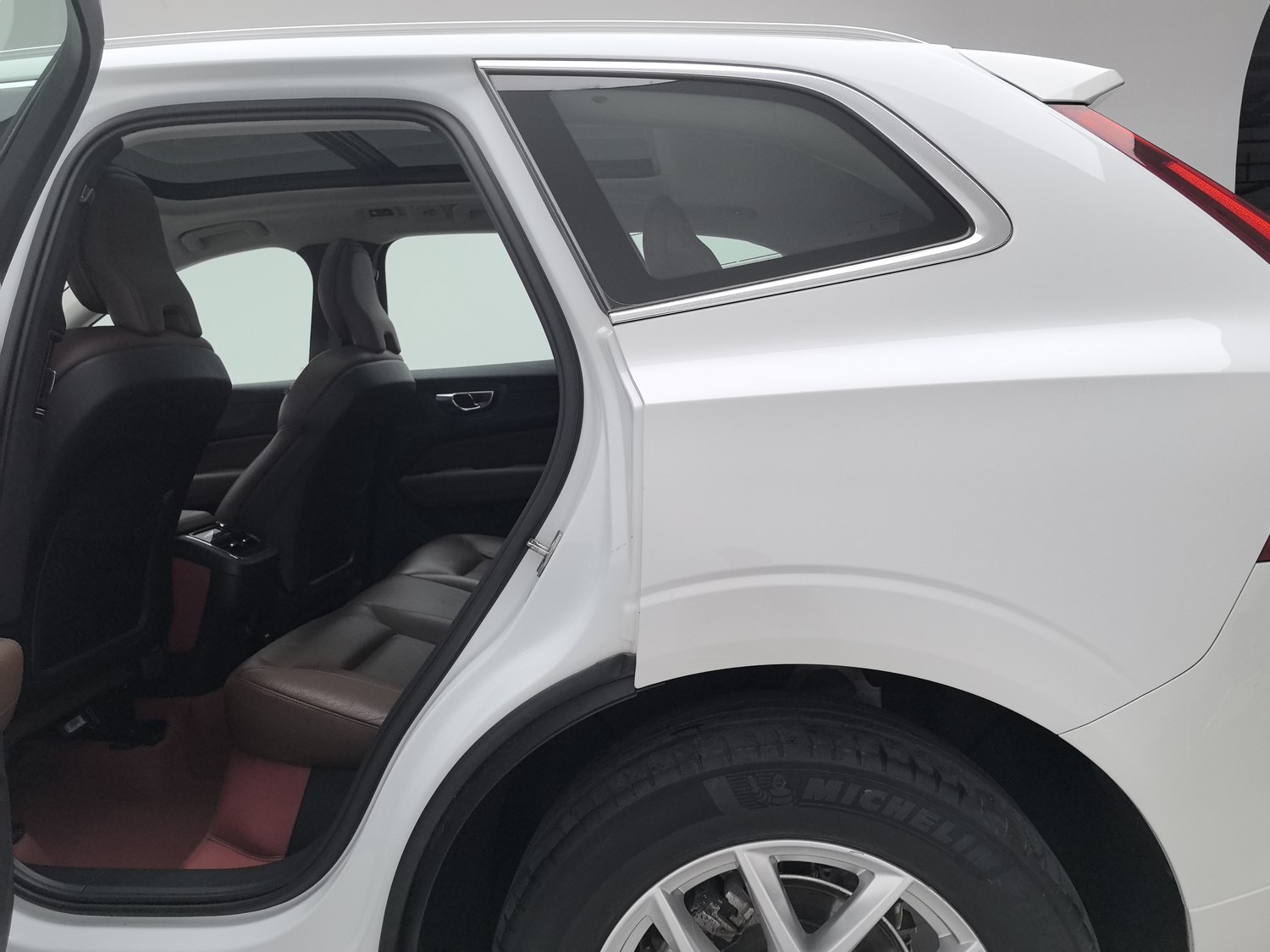 Used Volvo XC60 2020 2.0 AT