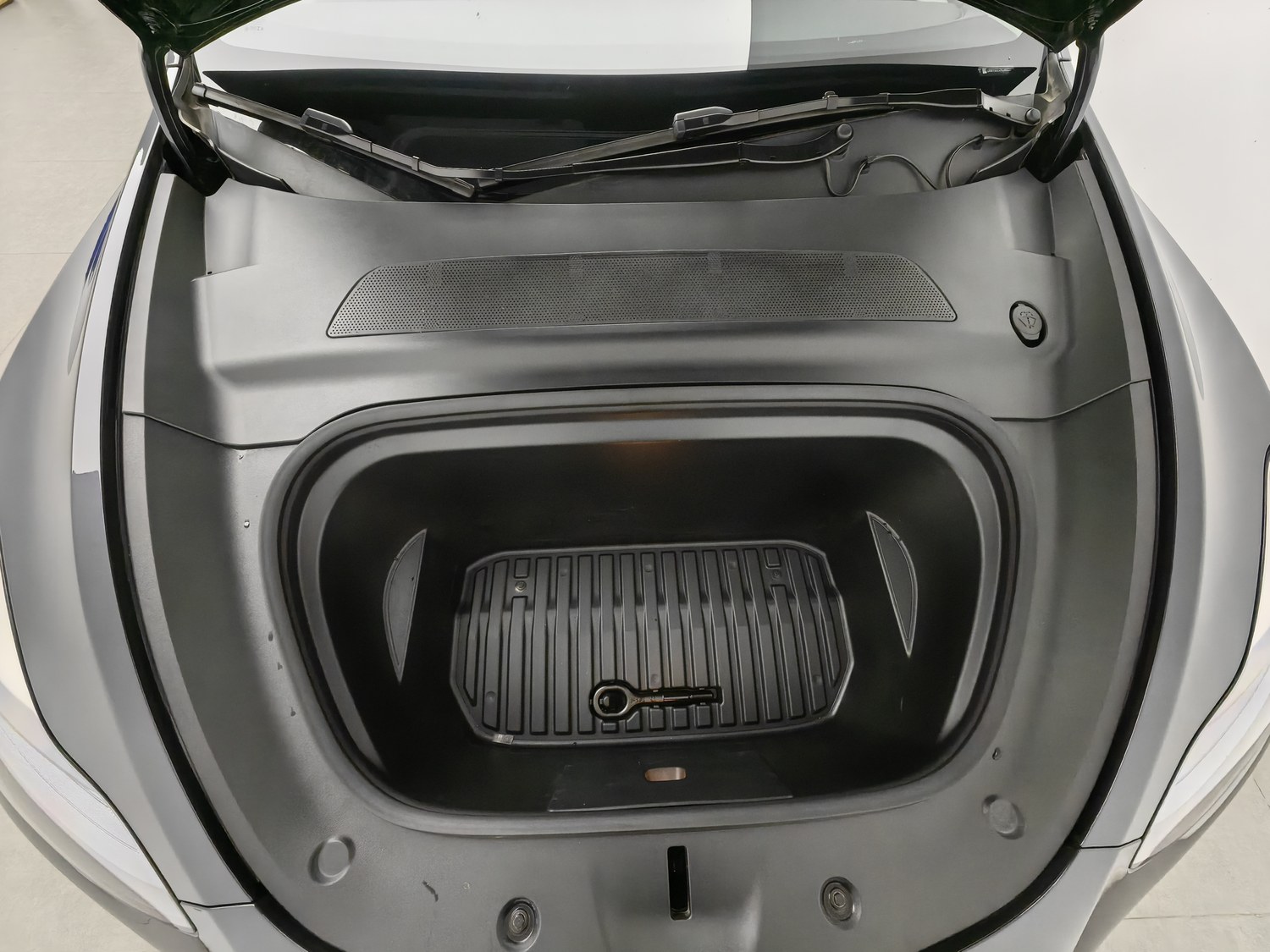Used Tesla Model Y 2024