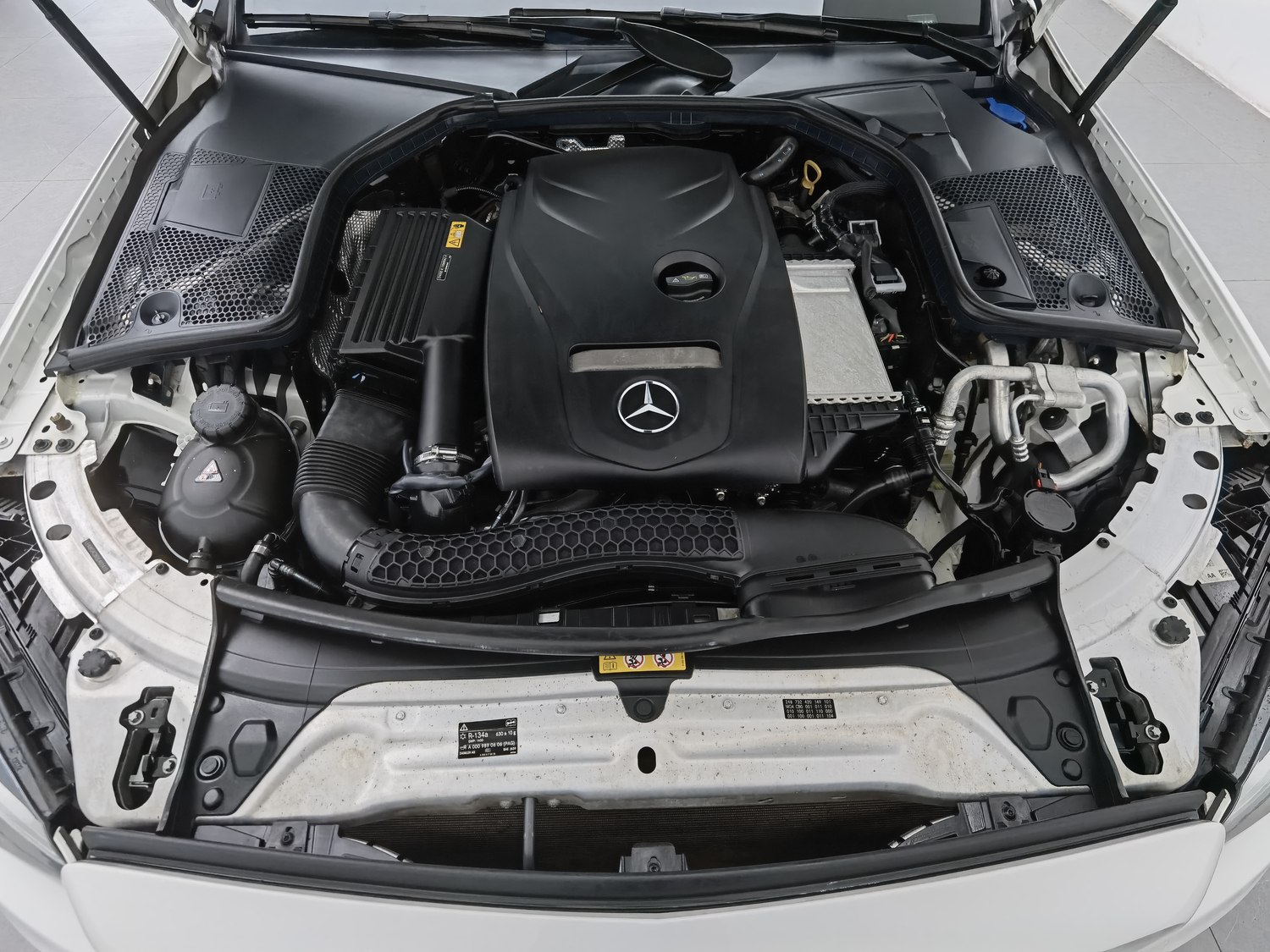 Used Mercedes-Benz C-Class 2018 2.0 AT