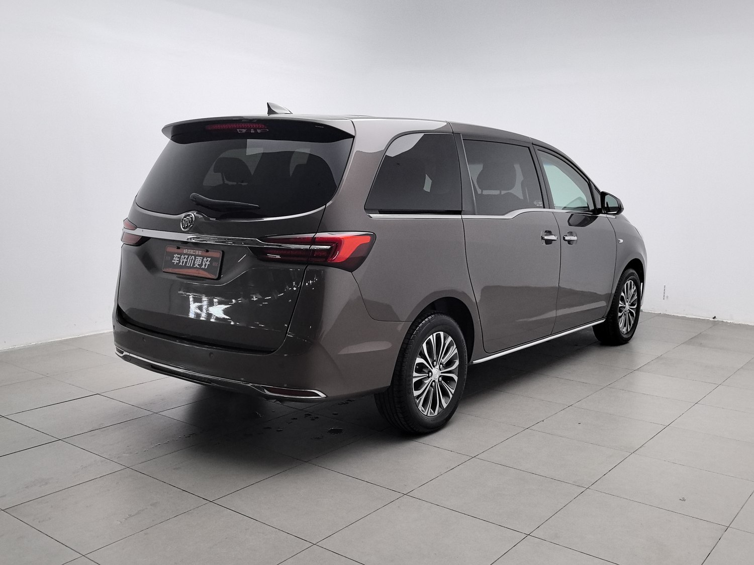 Used Buick GL8 2023 2.0 AT