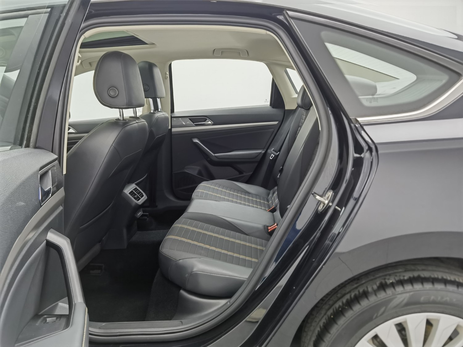 Used Volkswagen Lavida 2019 1.4 AT