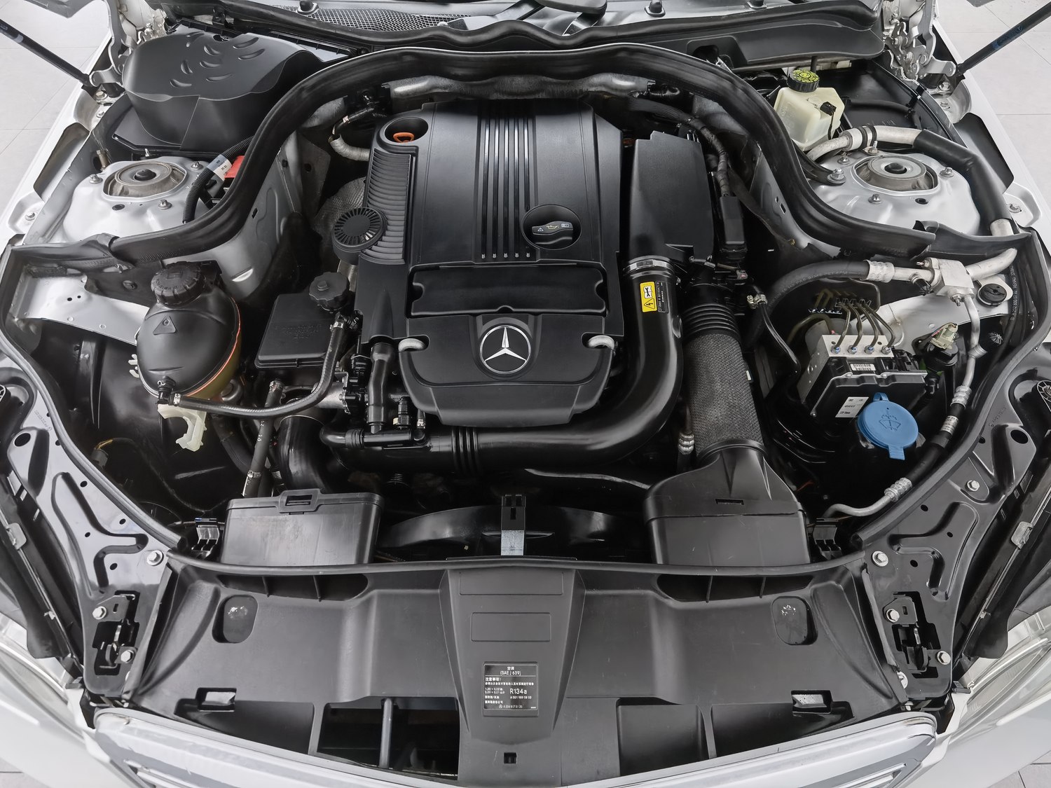 Used Mercedes-Benz E-Class 2012 1.8 AT