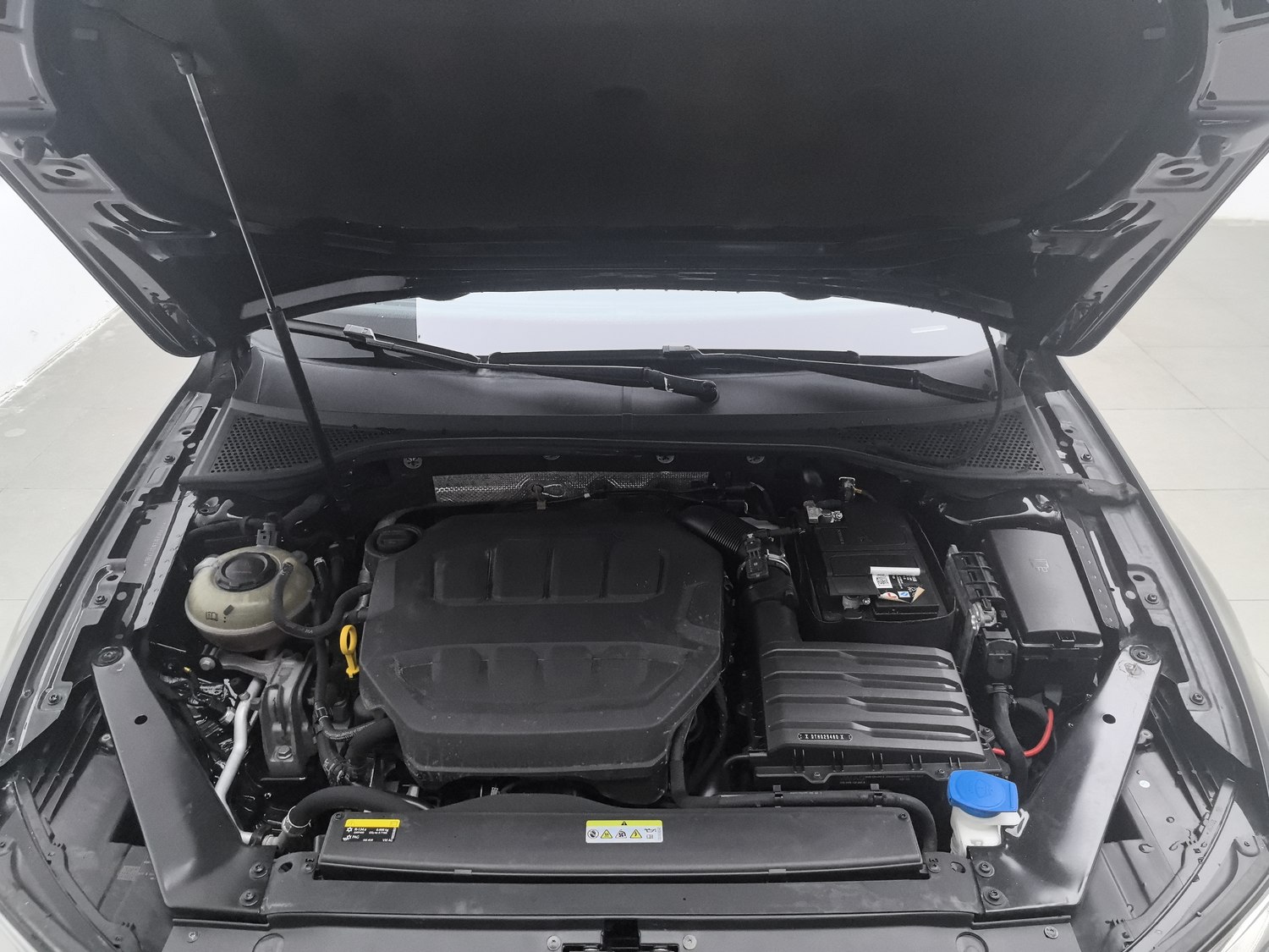 Used Volkswagen Magotan 2023 2.0 AT