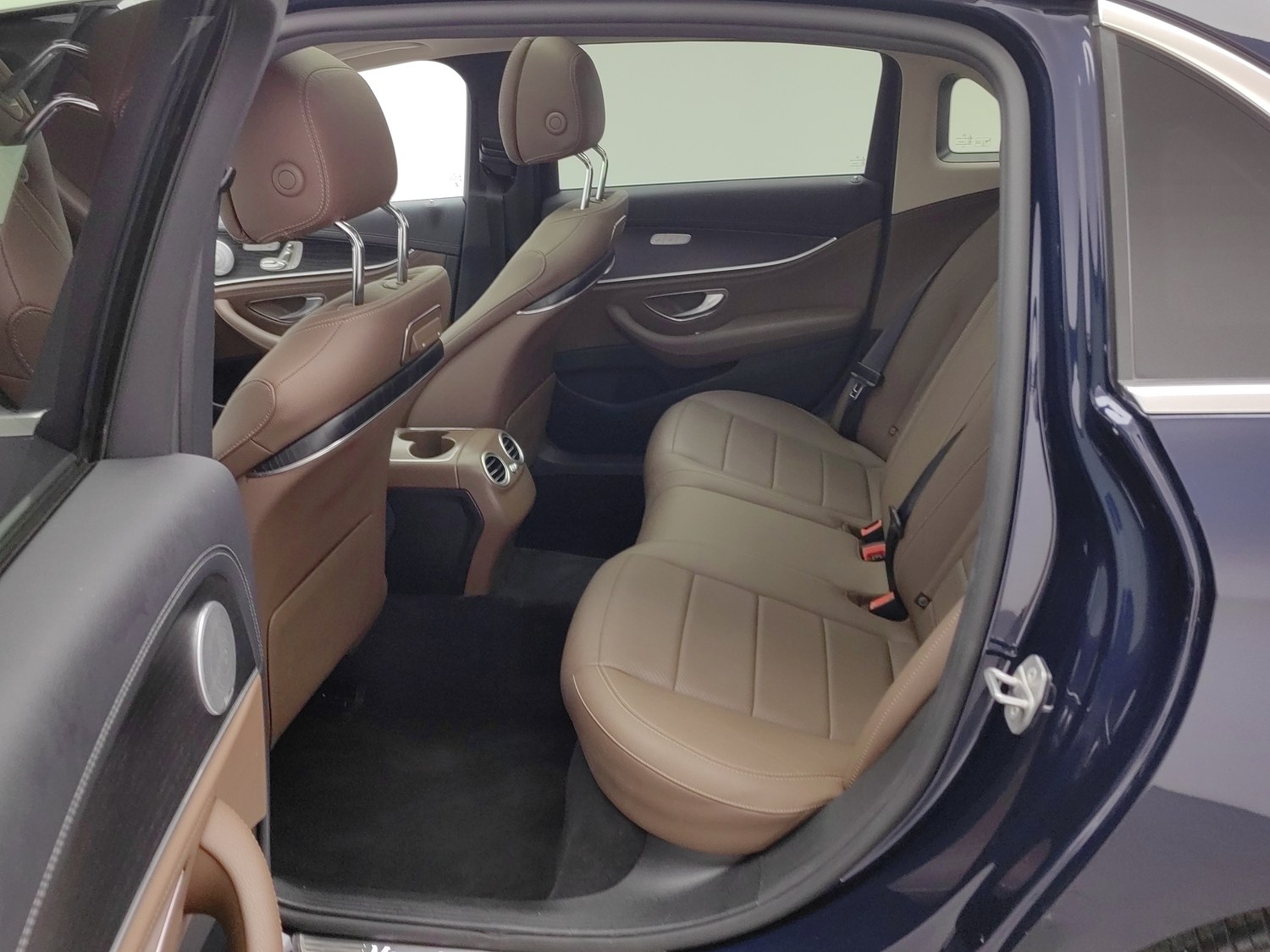Used Mercedes-Benz E-Class 2020 2.0 AT