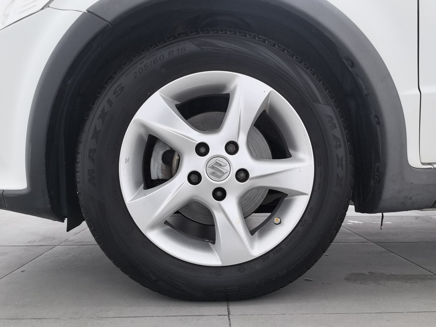 Used Suzuki SX4 2016 1.6 AT