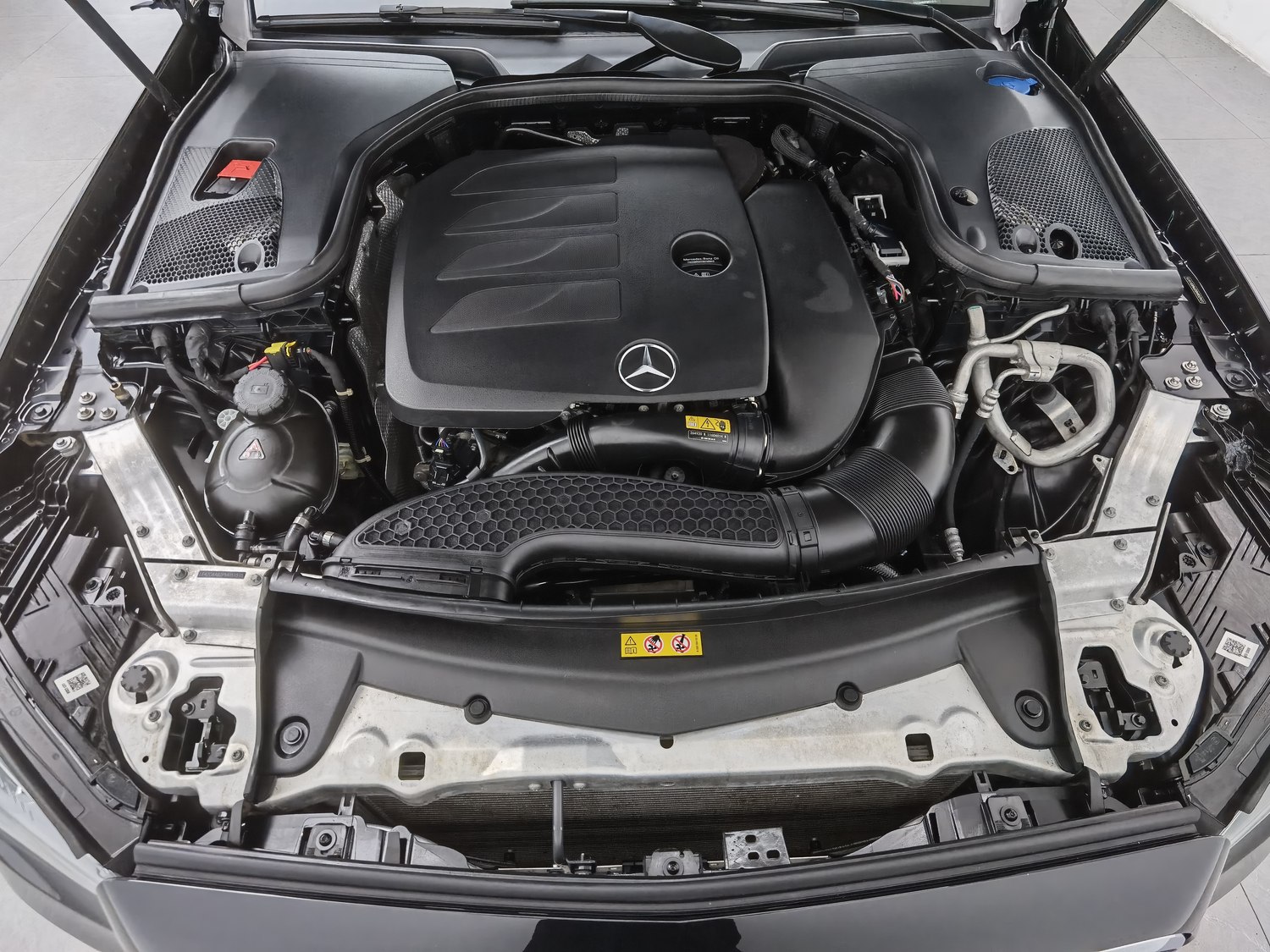 Used Mercedes-Benz E-Class 2023 2.0 AT
