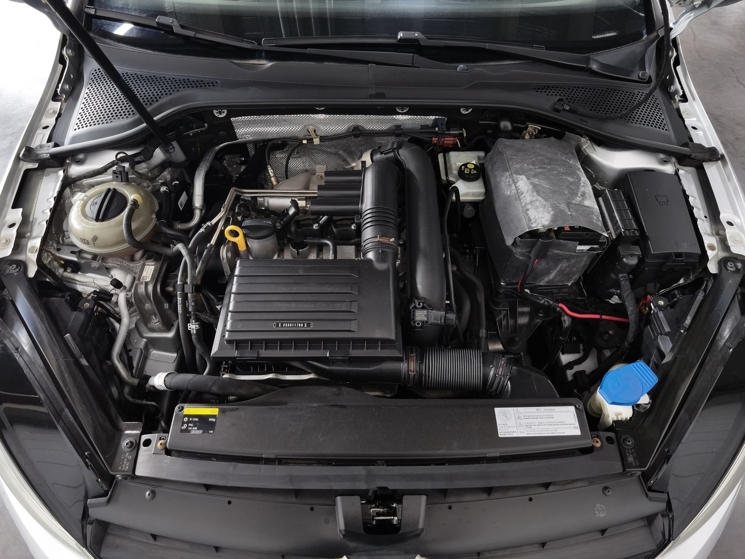 Used Volkswagen Golf 2014 1.4 AT