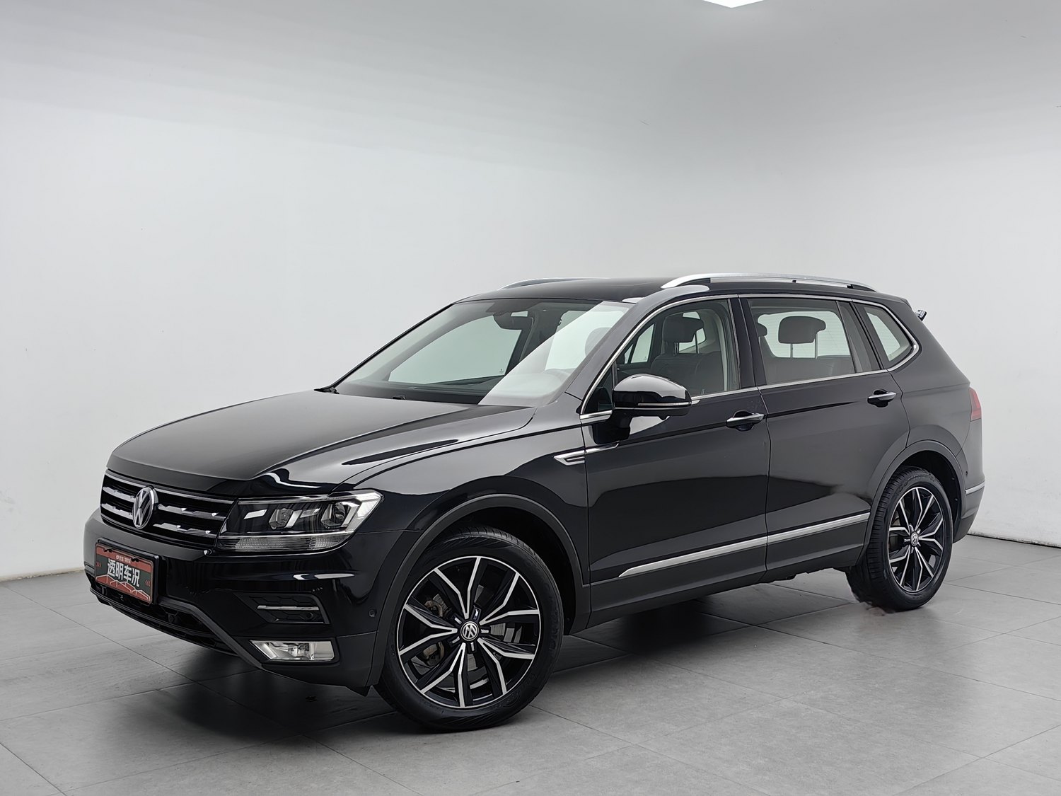 Used Volkswagen Tiguan L 2020 2.0 AT