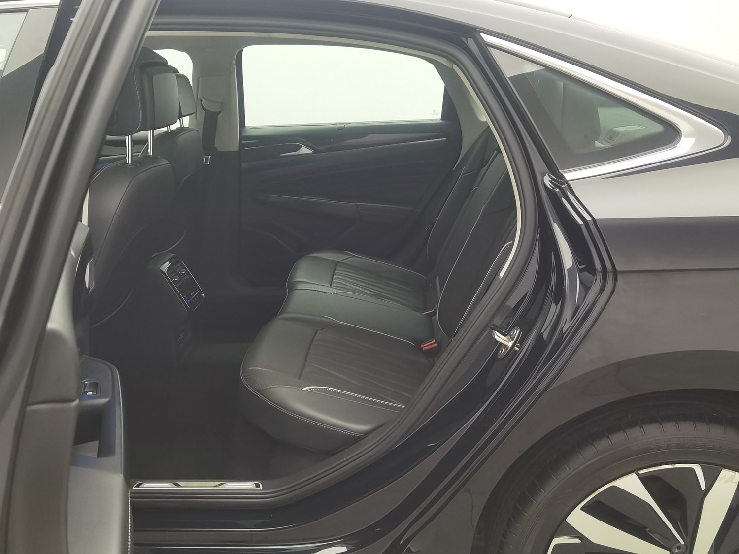 Used Volkswagen Passat 2022 2.0 AT