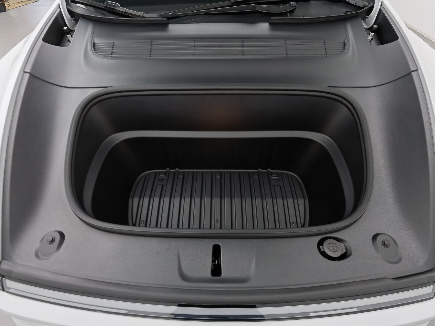 Used Tesla Model Y 2025