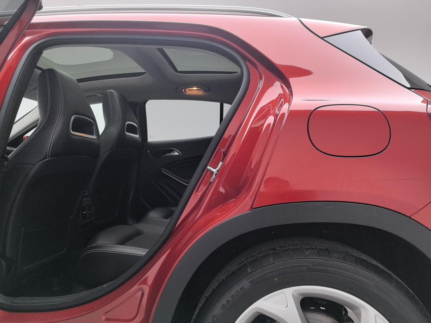 Used Mercedes-Benz GLA 2017 1.6 AT