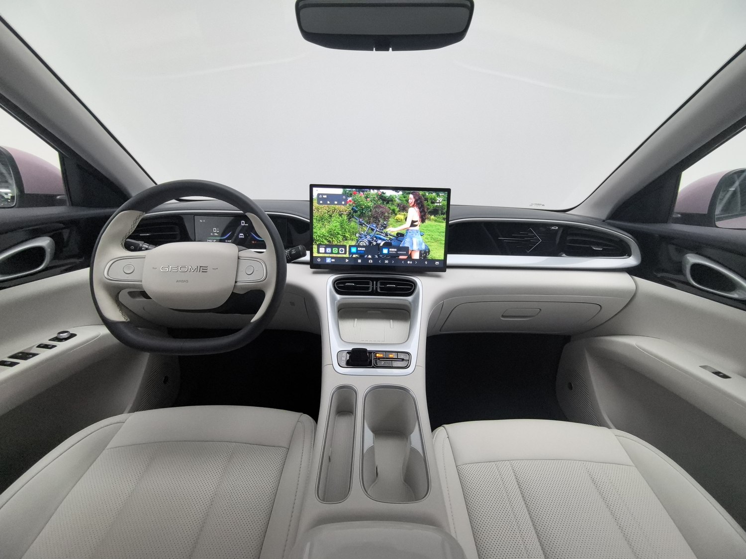 Used Geely Galaxy Xingyuan 2025