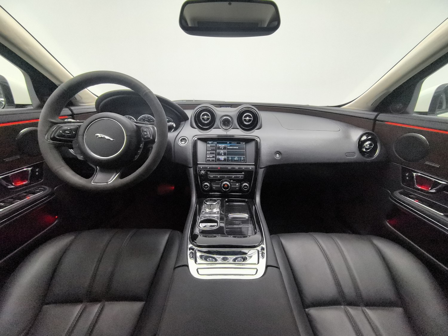 Used Jaguar XJ 2015 2.0 AT