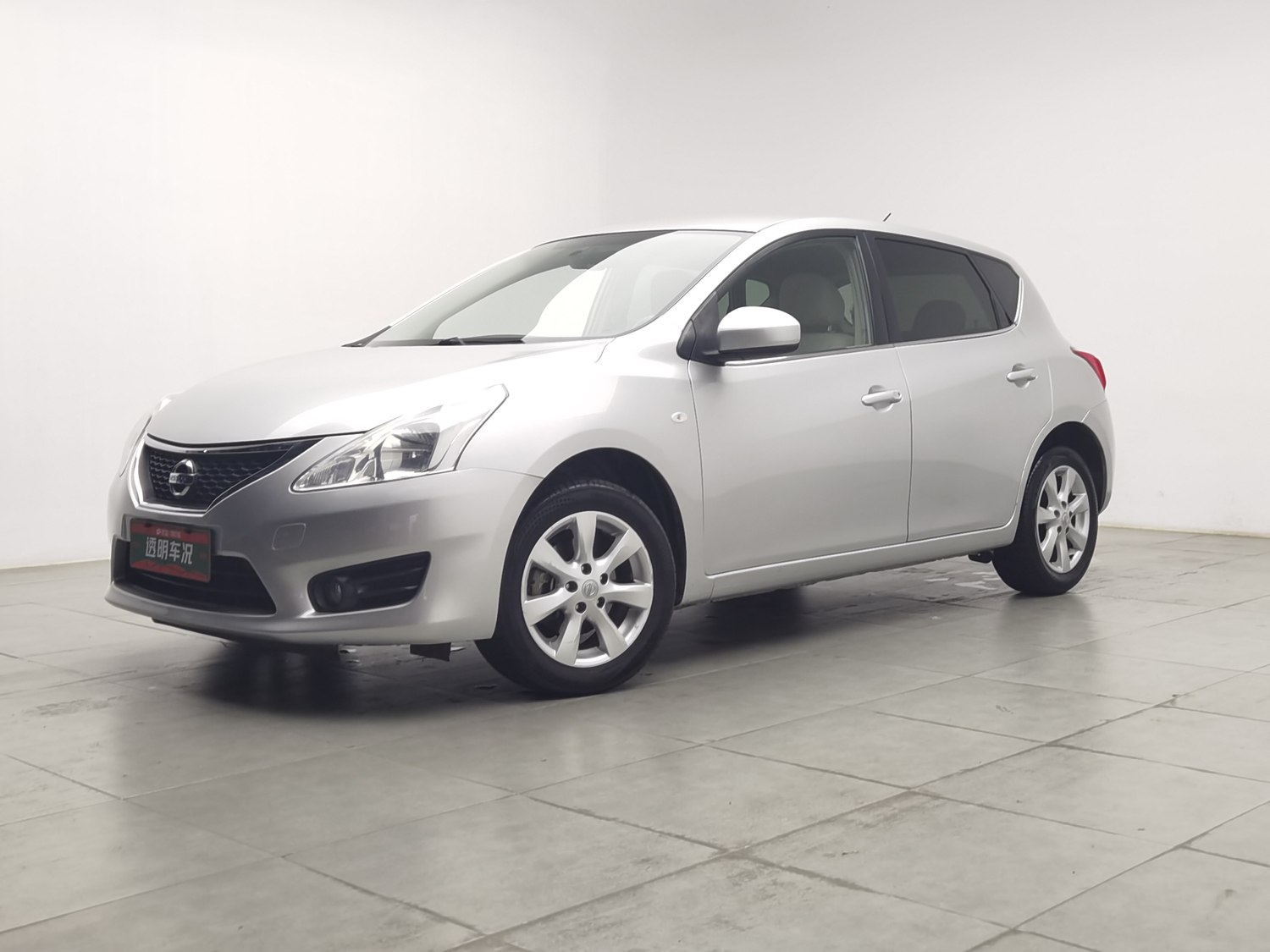 Used Nissan Tiida 2011 1.6 AT
