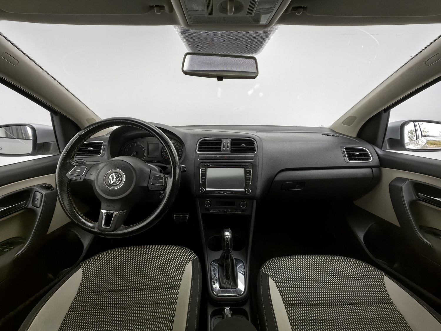Used Volkswagen Polo 2012 1.6 AT
