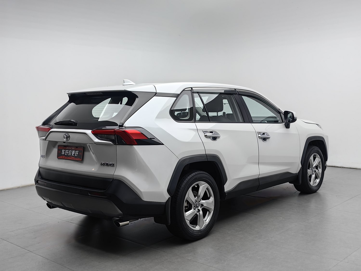 Used Toyota RAV4 2022 2.0 AT