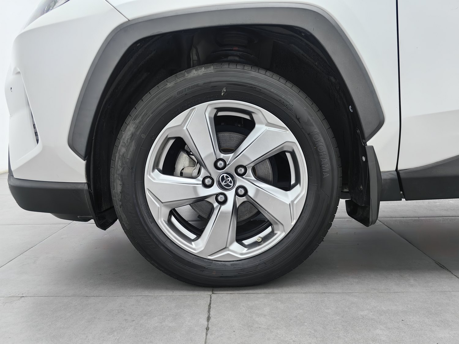 Used Toyota RAV4 2022 2.0 AT