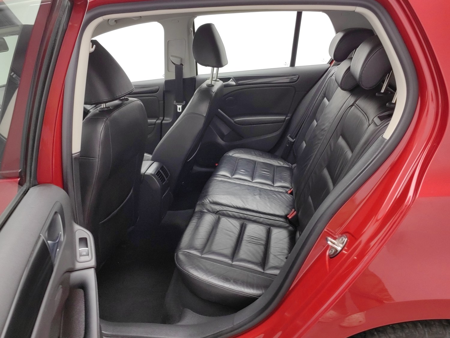 Used Volkswagen Golf 2011 1.4 AT