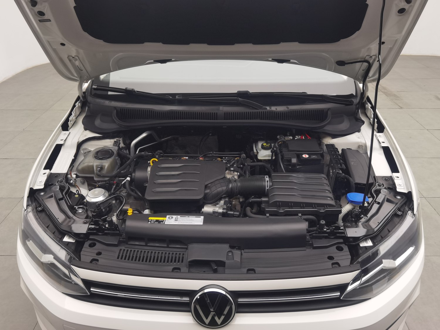 Used Volkswagen Polo 2021 1.5 AT
