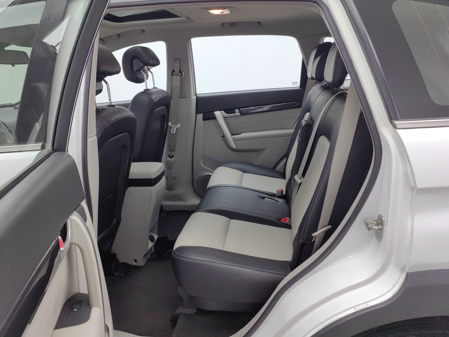 Used Chevrolet Captiva 2015 2.4 AT