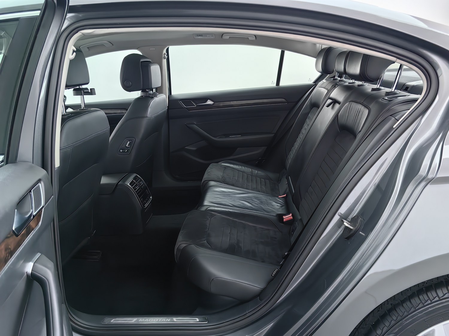 Used Volkswagen Magotan 2017 1.8 AT