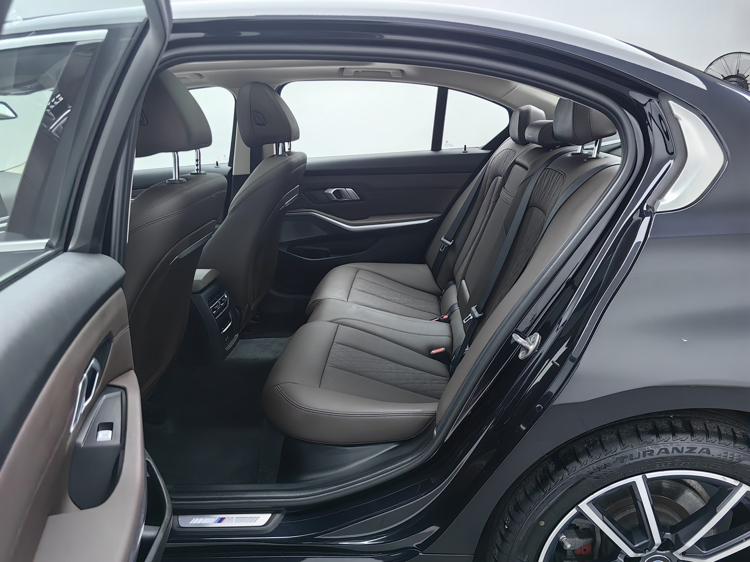Used BMW 3 Series 2023 2.0 AT