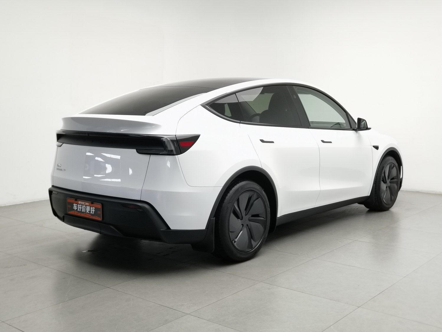 Used Tesla Model Y 2025