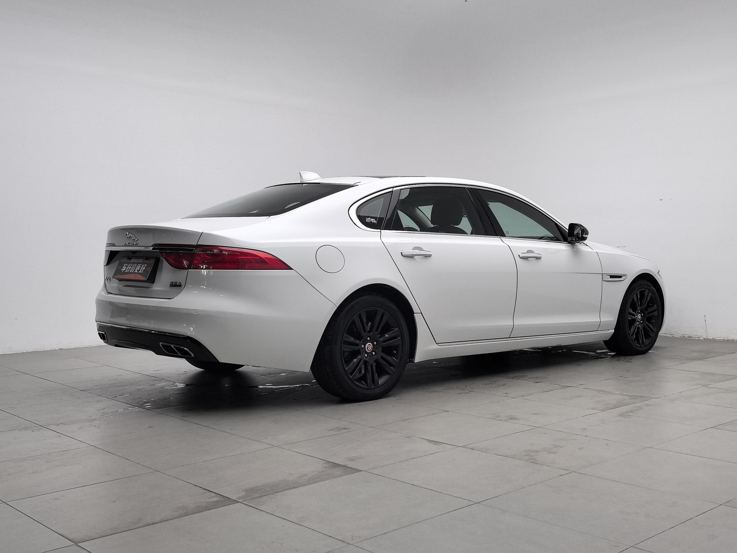 Used Jaguar XFL 2018 2.0 AT