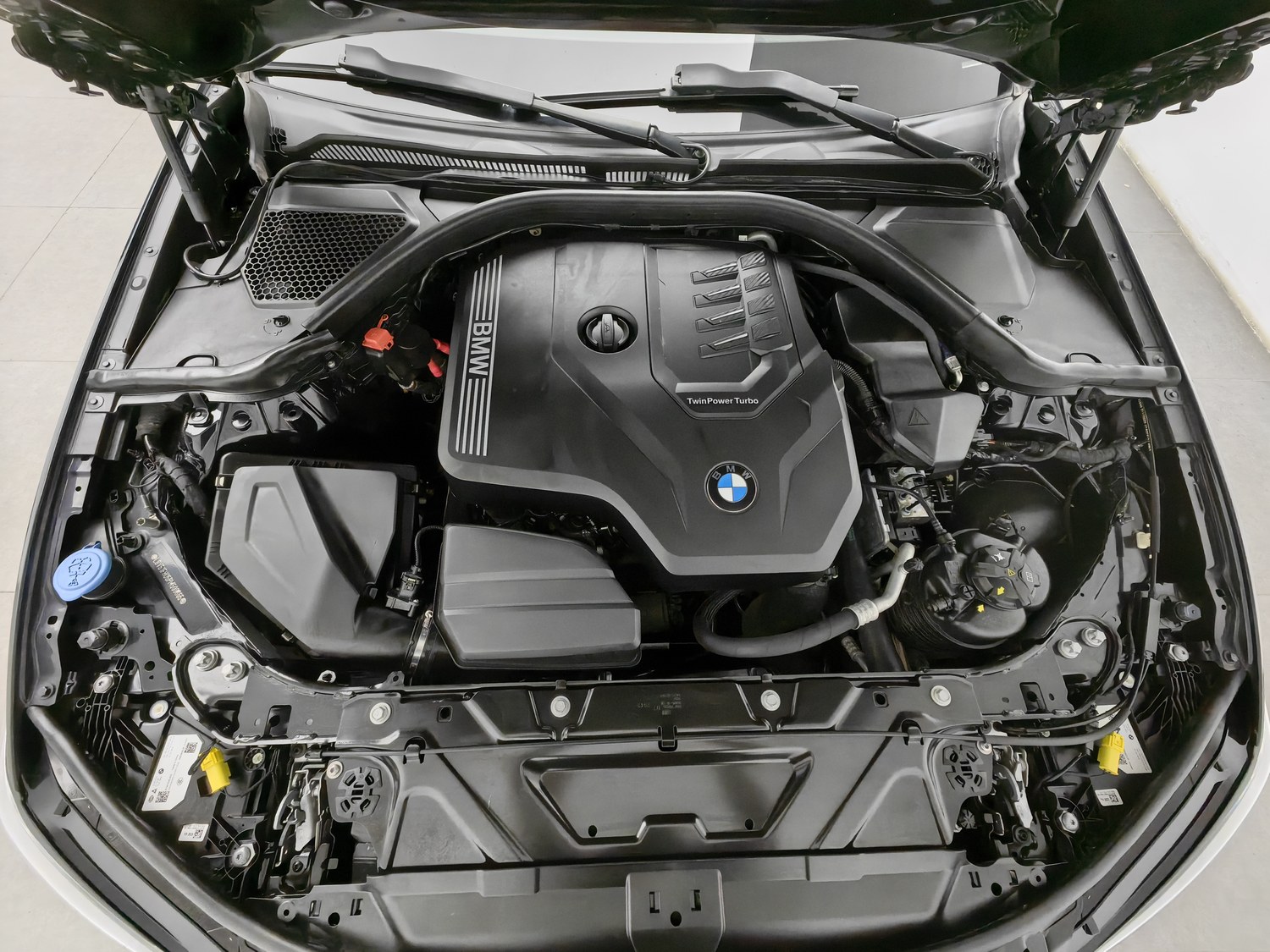 Used BMW 3 Series 2023 2.0 AT
