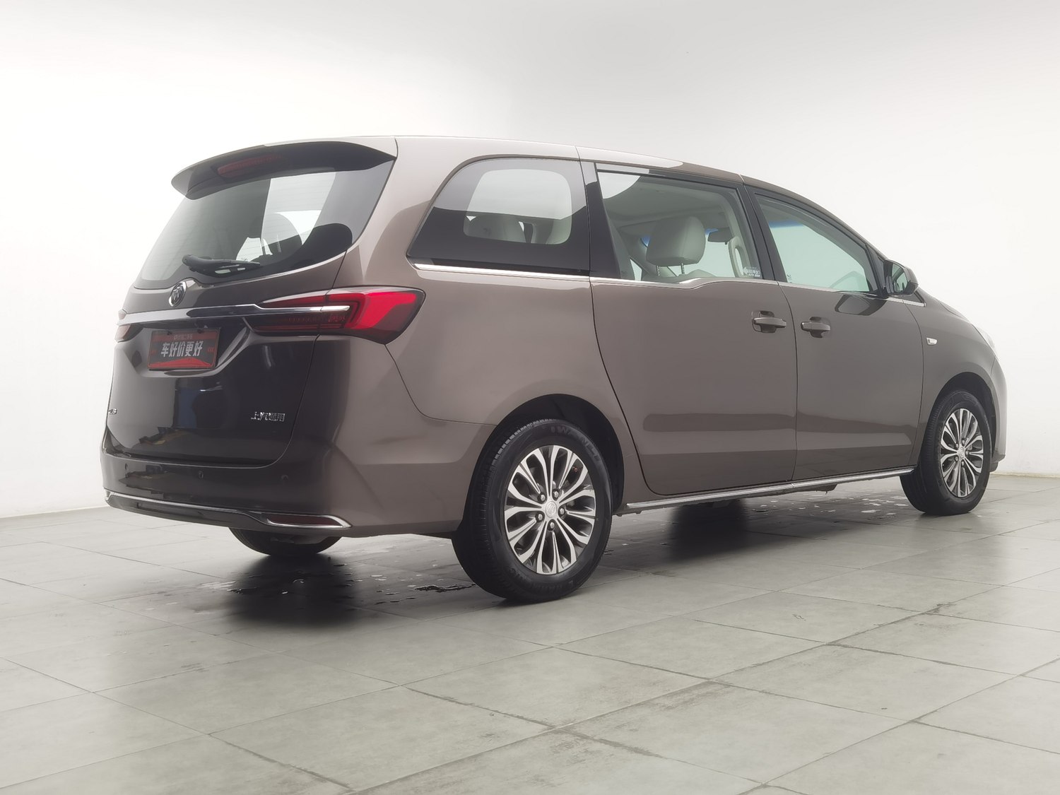 Used Buick GL8 2023 2.0 AT