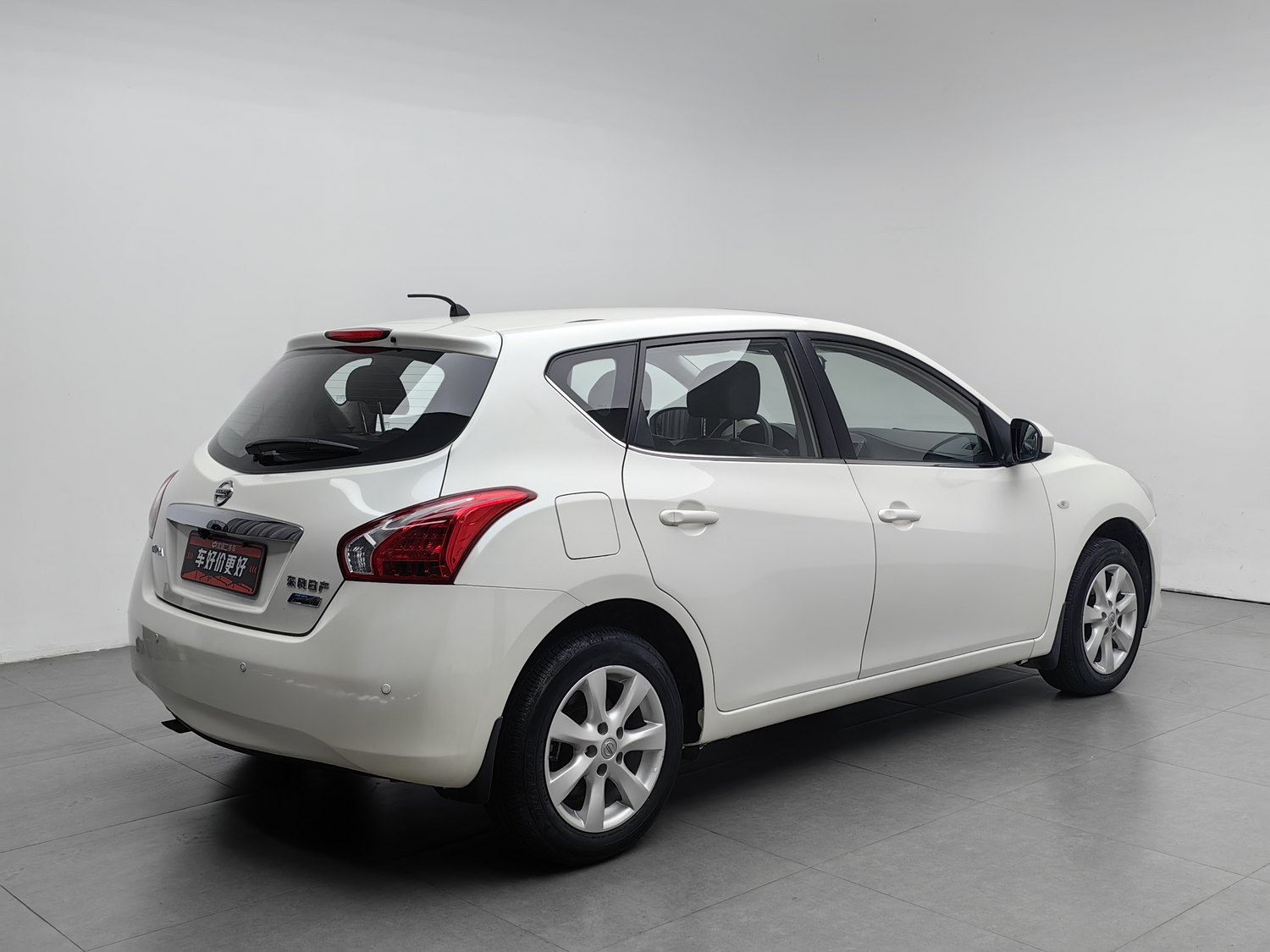 Used Nissan Tiida 2014 1.6 AT