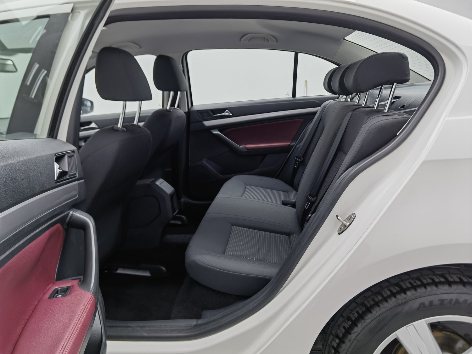 Used Volkswagen Lavida 2017 1.6 MT