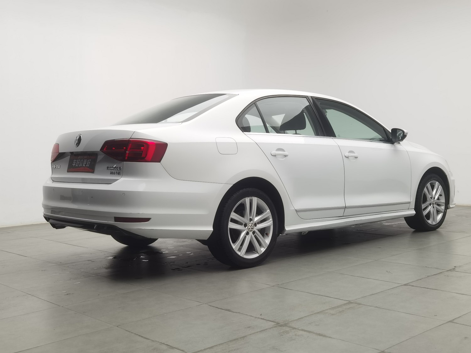 Used Volkswagen Sagitar 2018 1.4 AT