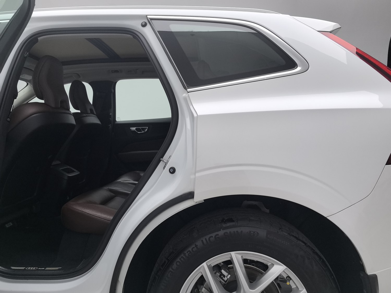 Used Volvo XC60 2019 2.0 AT
