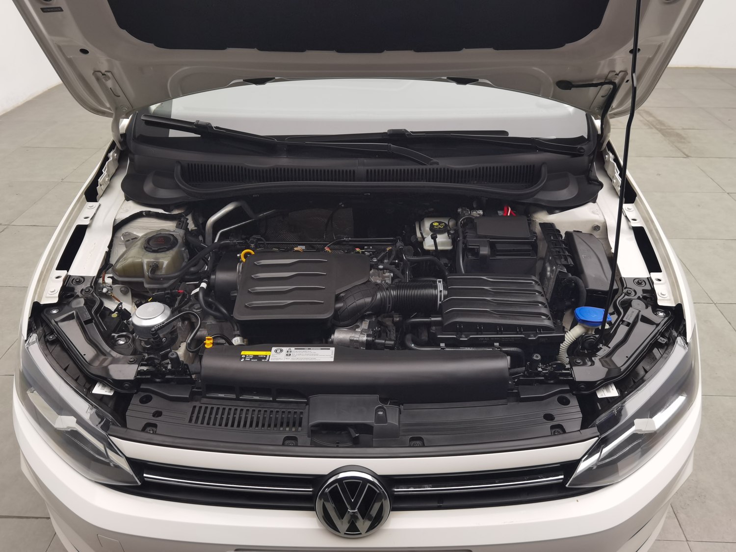 Used Volkswagen Polo 2019 1.5 AT
