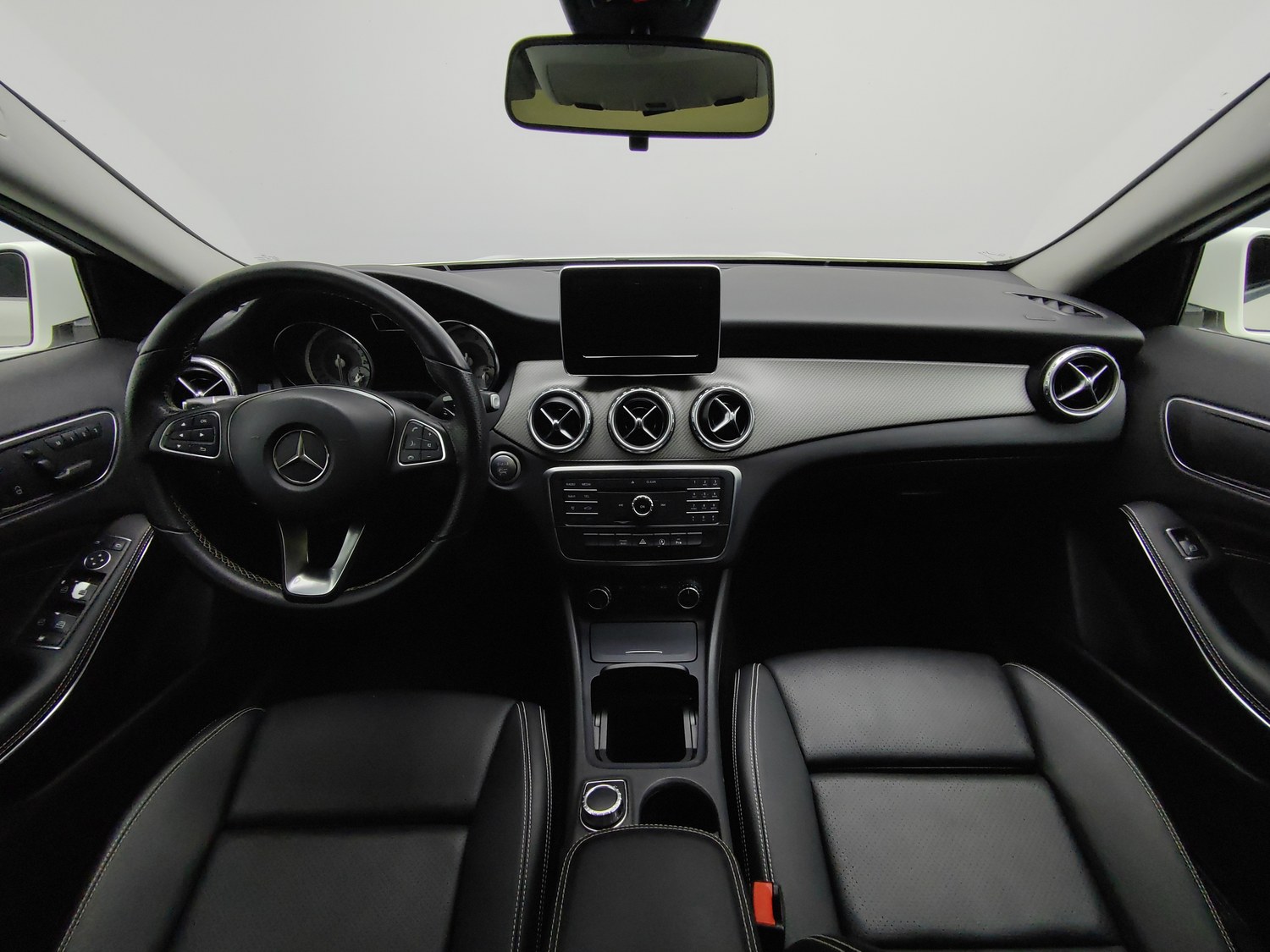 Used Mercedes-Benz GLA 2016 1.6 AT