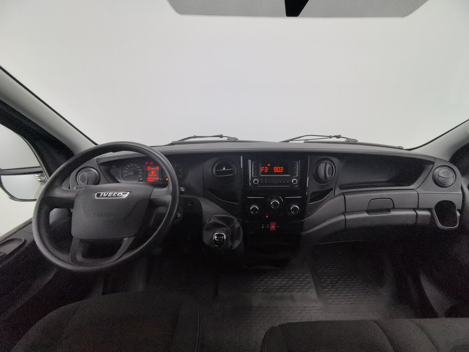Used Iveco Daily 2018 3.0 MT