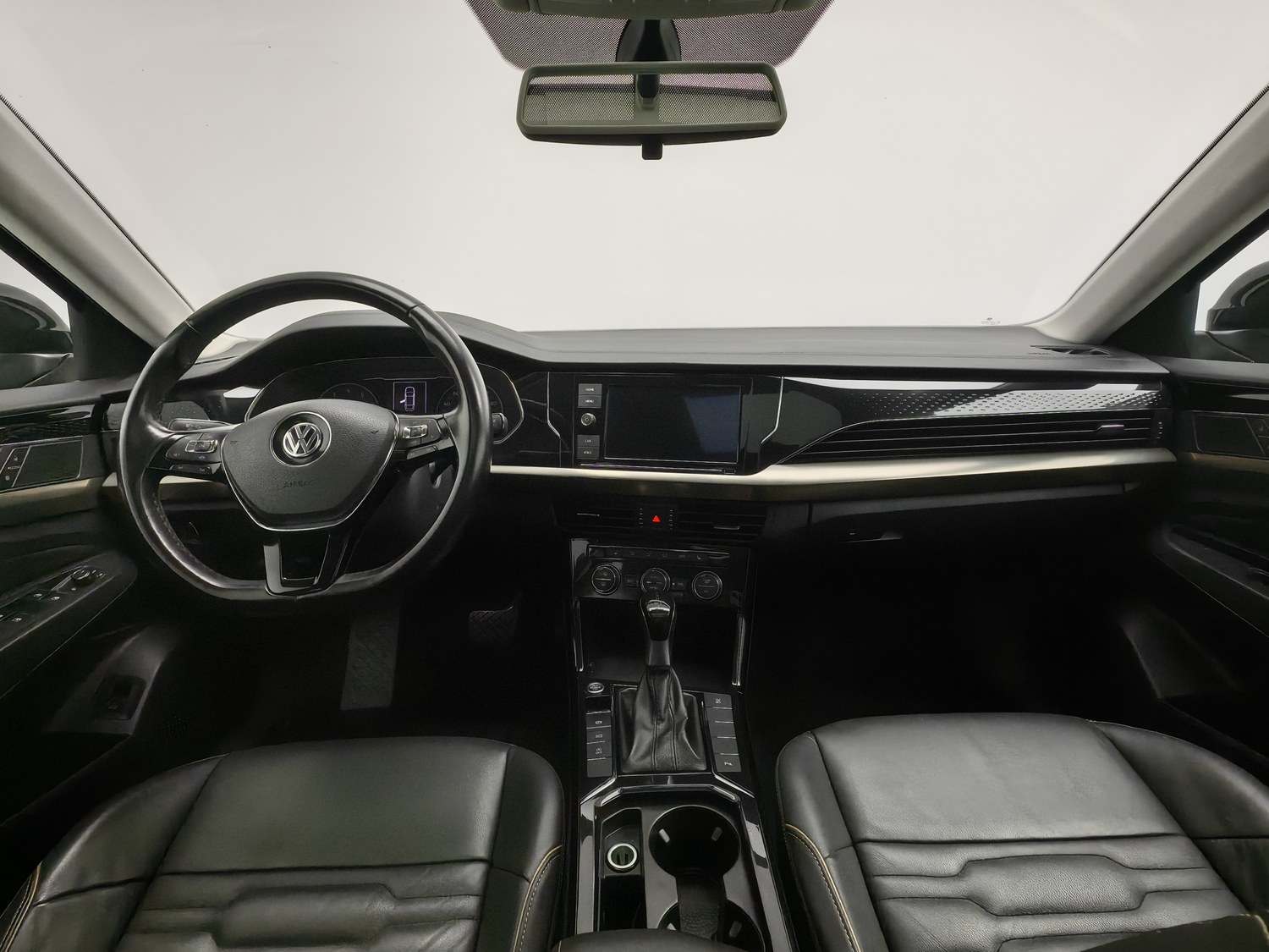 Used Volkswagen Passat 2019 2.0 AT