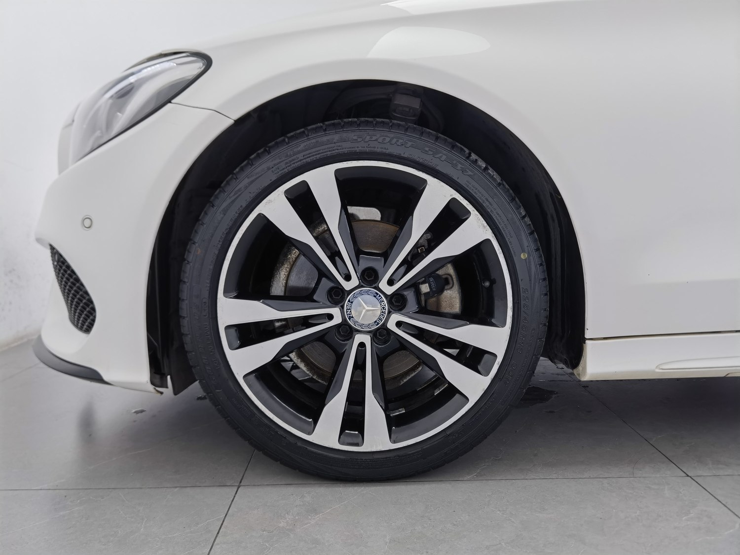 Used Mercedes-Benz C-Class 2015 2.0 AT