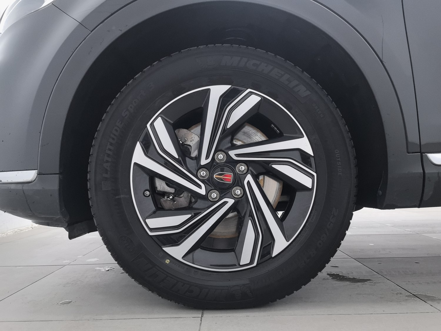 Used Hongqi HS5 2022 2.0 AT