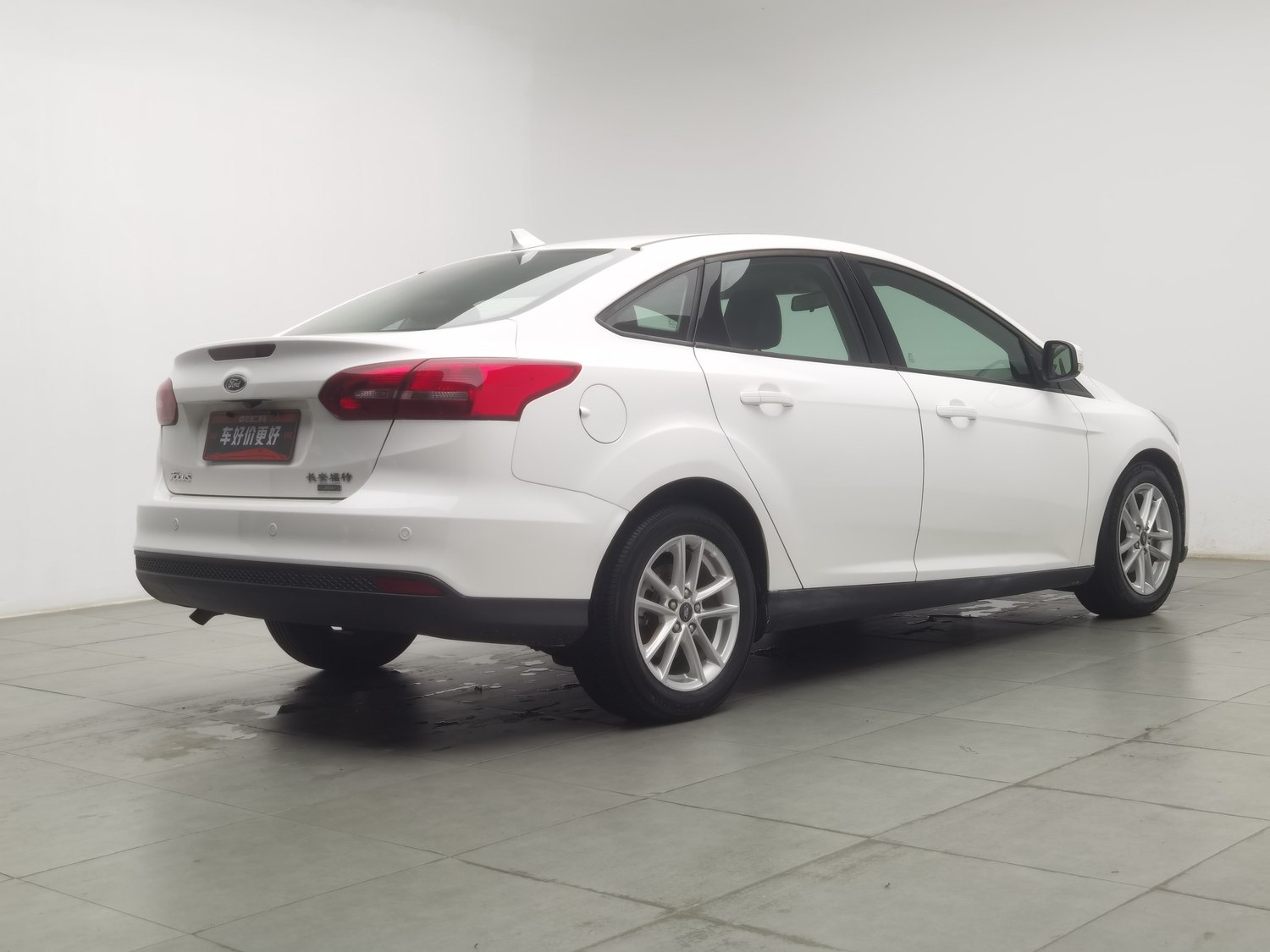 Used Ford Focus 2017 1.0 AT