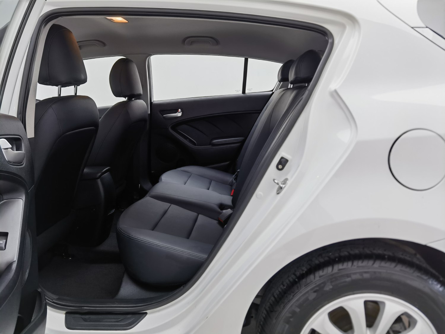 Used Kia K3S 2014 1.6 AT