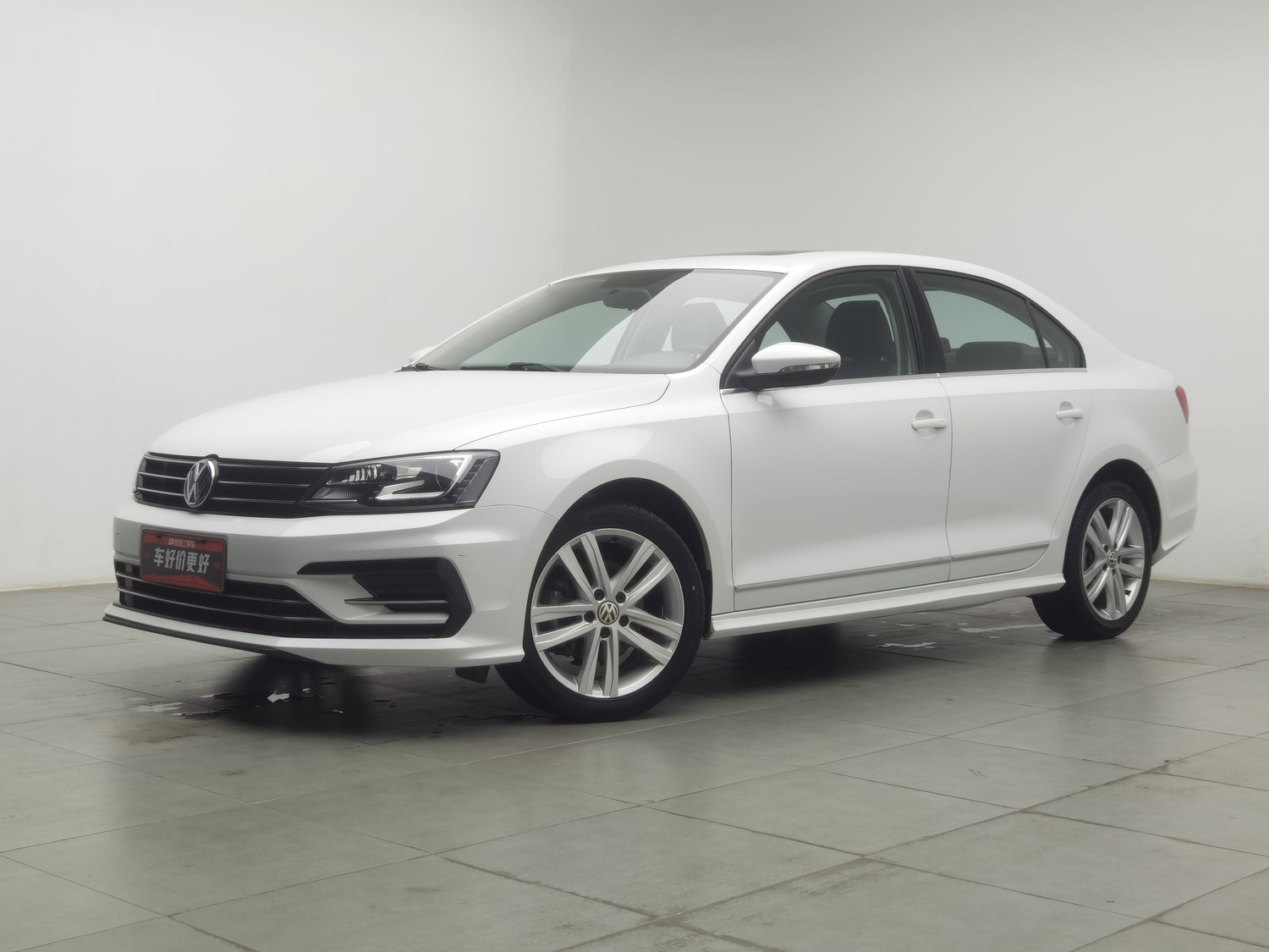 Used Volkswagen Sagitar 2018 1.4 AT