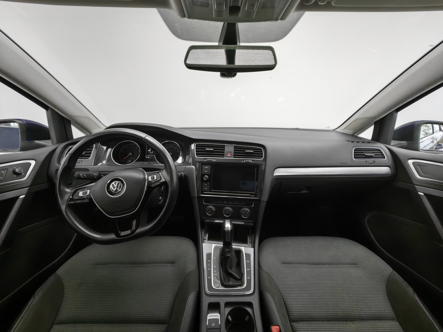 Used Volkswagen Golf 2019 1.4 AT