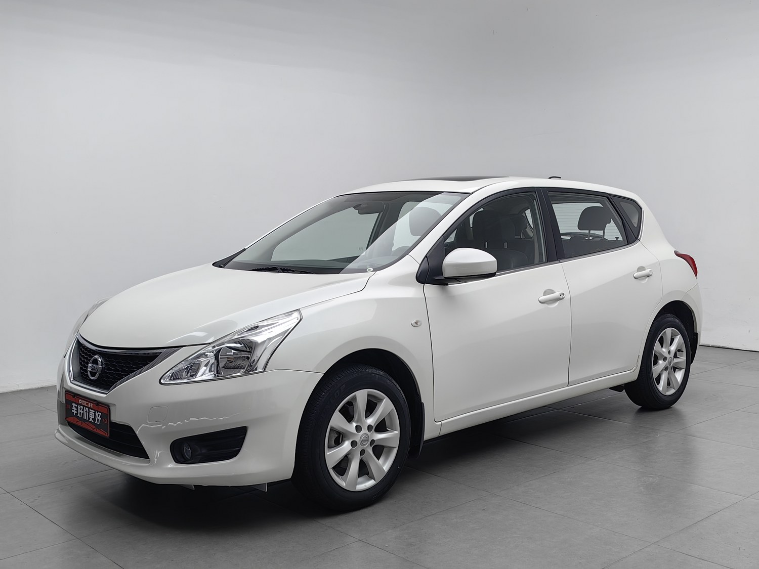 Used Nissan Tiida 2014 1.6 AT