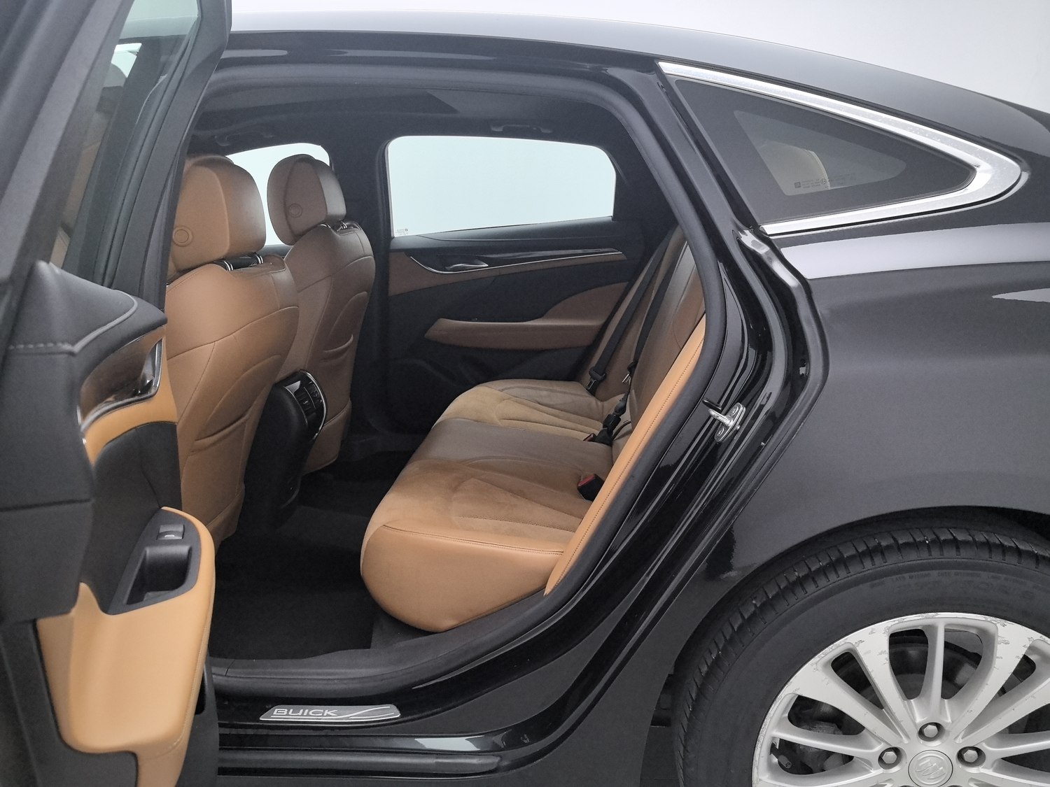 Used Buick LaCrosse 2018 2.0 AT