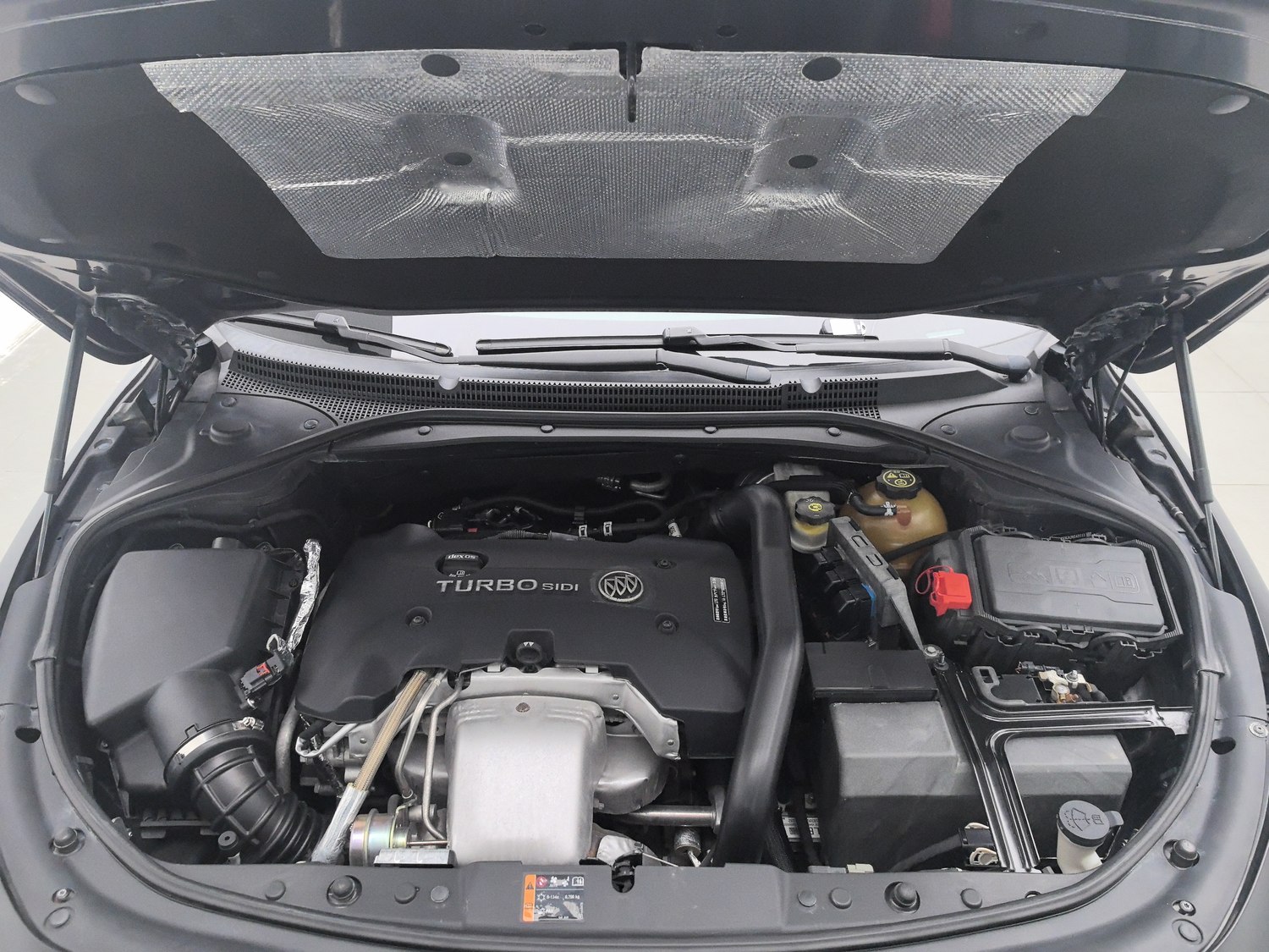 Used Buick LaCrosse 2018 2.0 AT